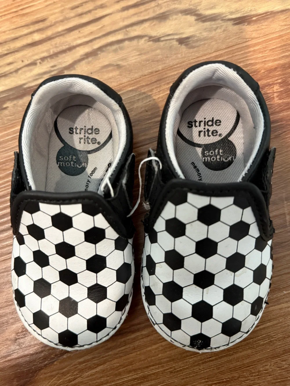 Stride Rite Toddler Soccer Shoes - size 5